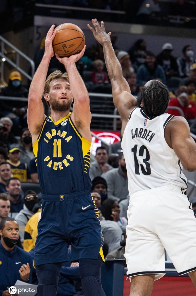 蜂鸟竞技- c罗打比赛 